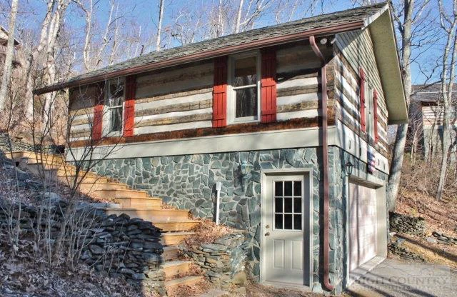 Image number 14 for the current listing