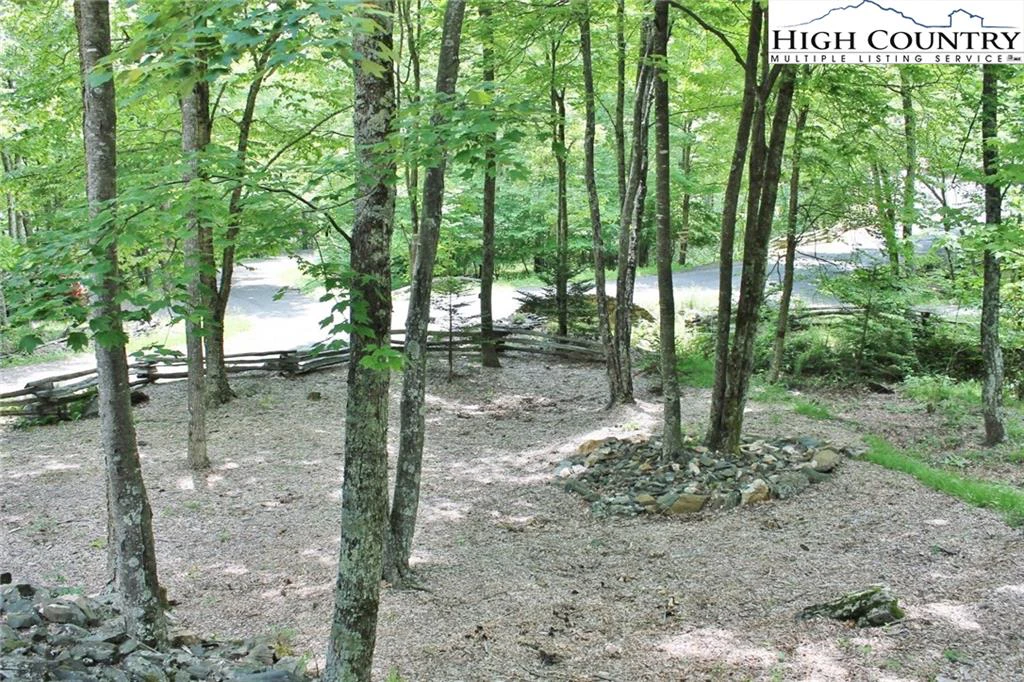 Image number 9 for the current listing