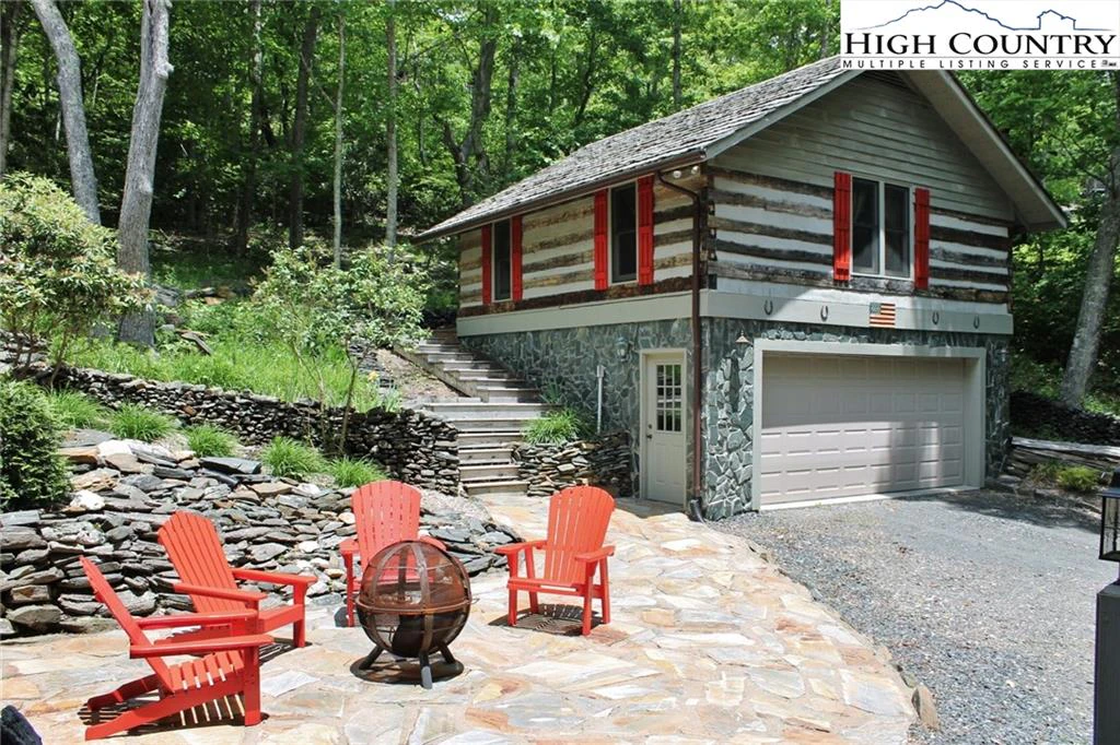 Image number 11 for the current listing