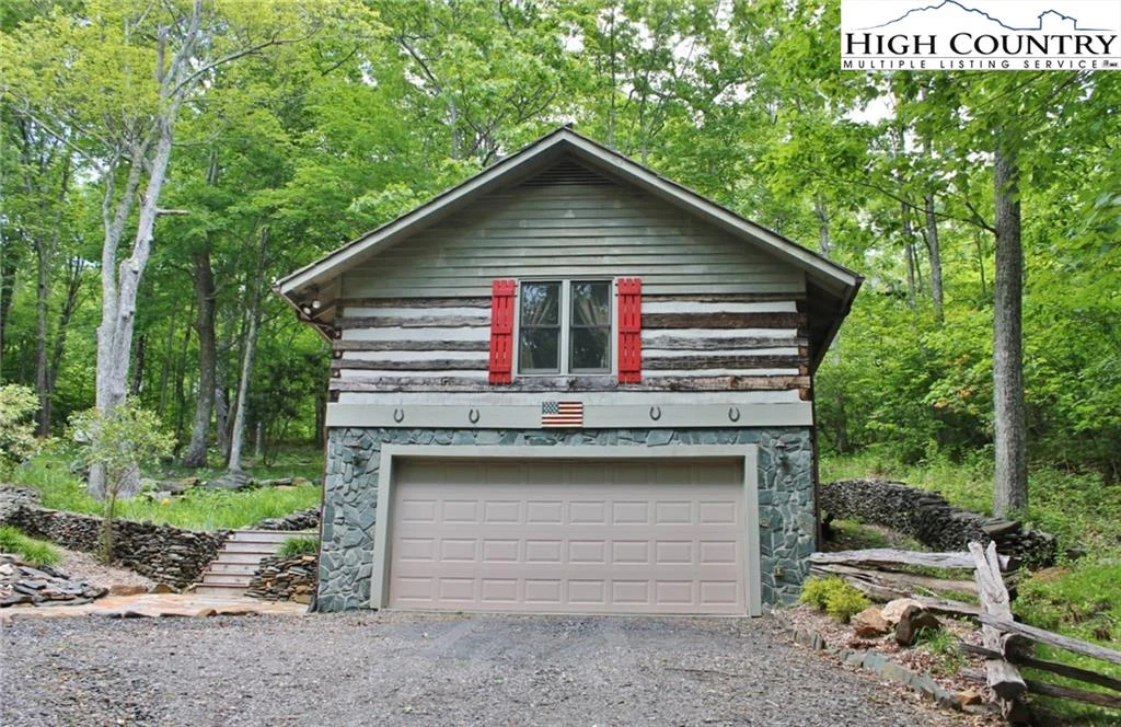 Image number 12 for the current listing