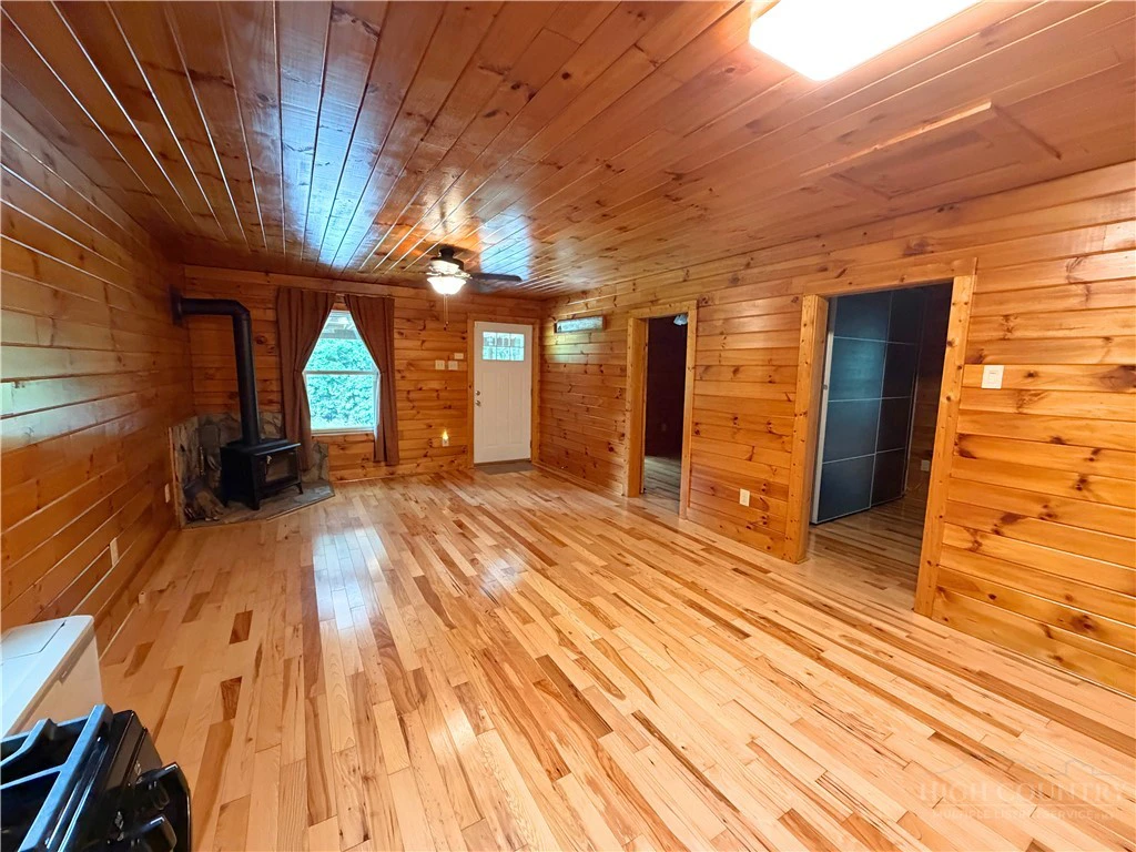 Image number 6 for the current listing