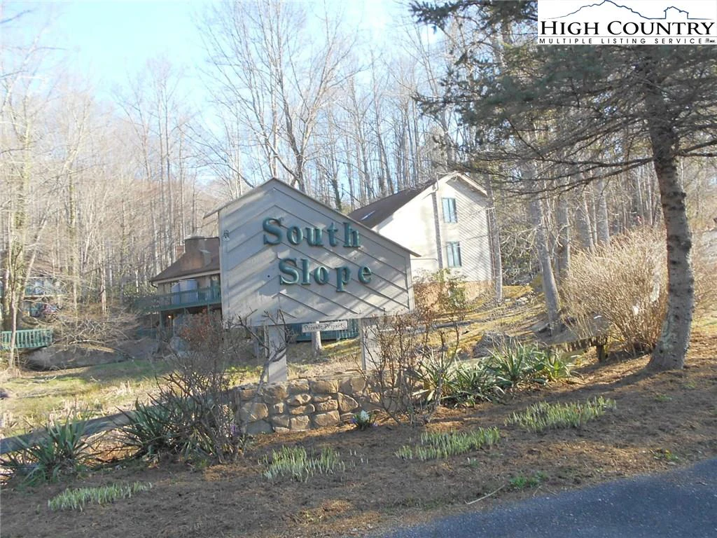 Image number 15 for the current listing