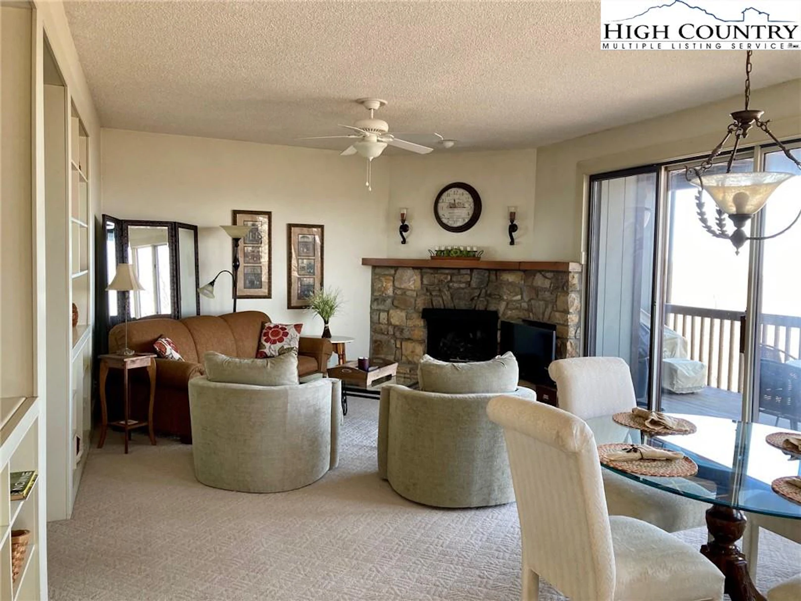 Image number 15 for the current listing
