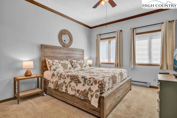 Image number 11 for the current listing