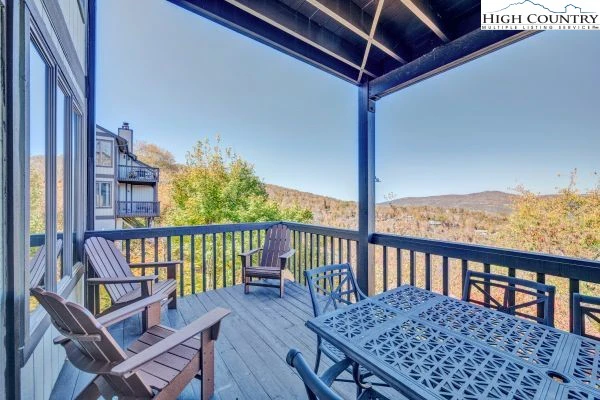 Image number 1 for the current listing