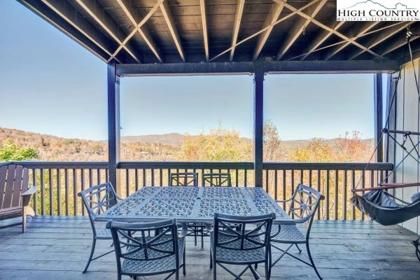 Image number 15 for the current listing