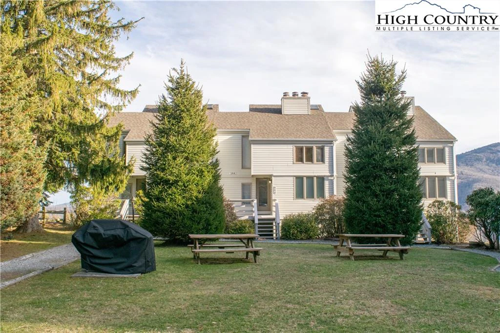 Image number 15 for the current listing