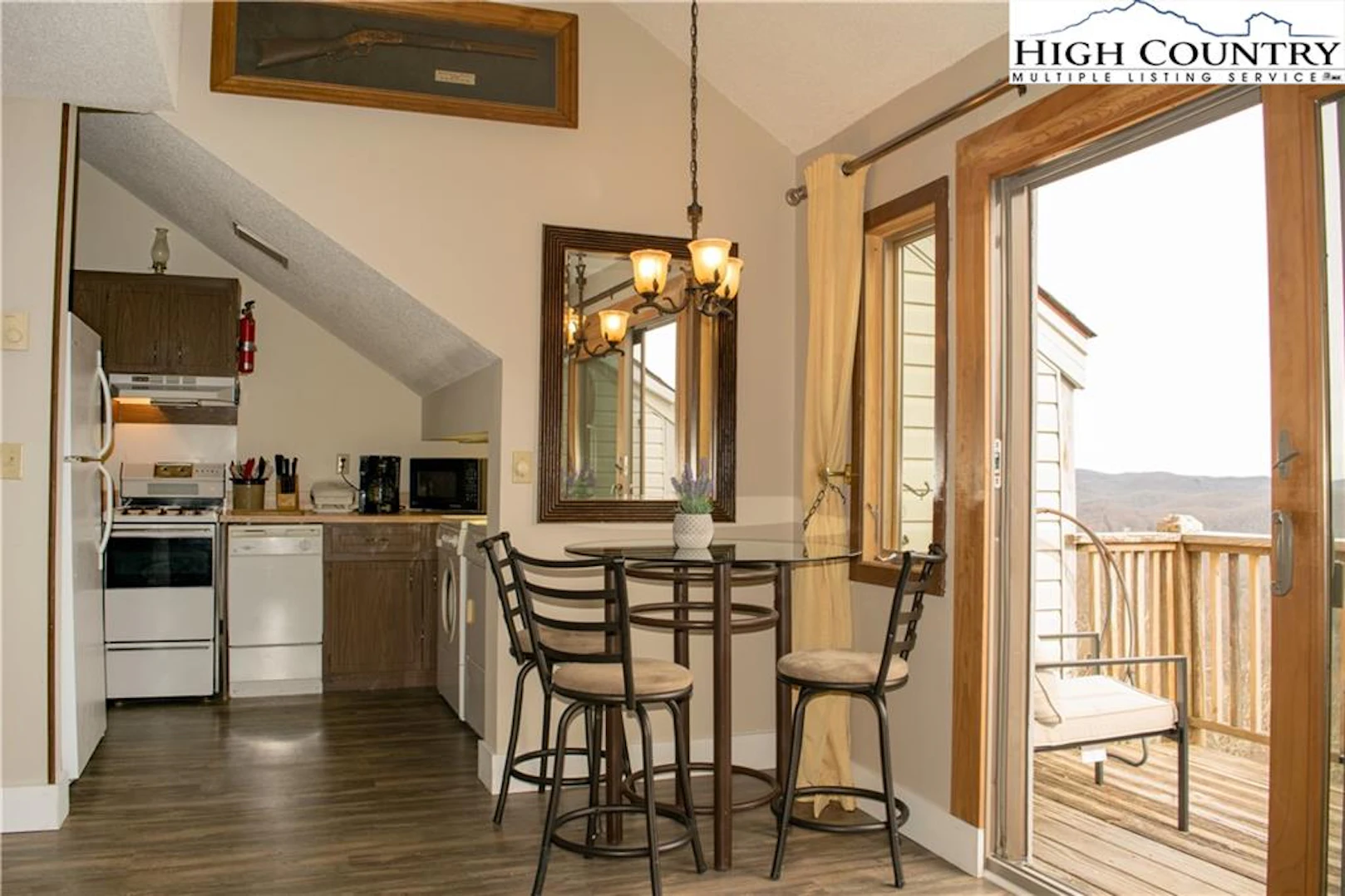 Image number 7 for the current listing