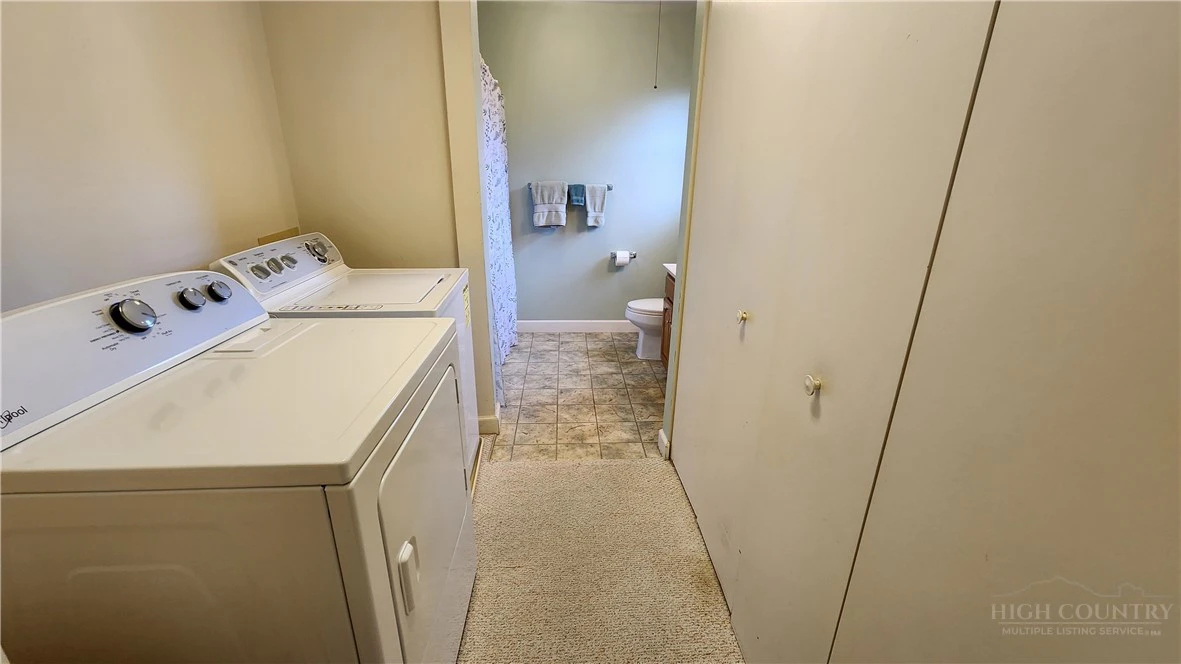 Image number 6 for the current listing