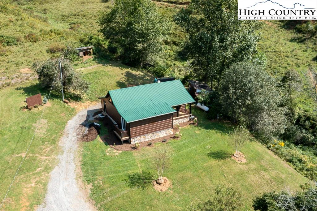 Image number 16 for the current listing