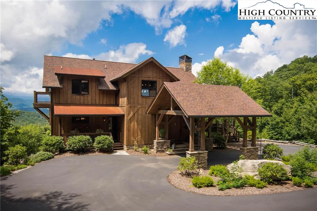 Image number 1 for the current listing