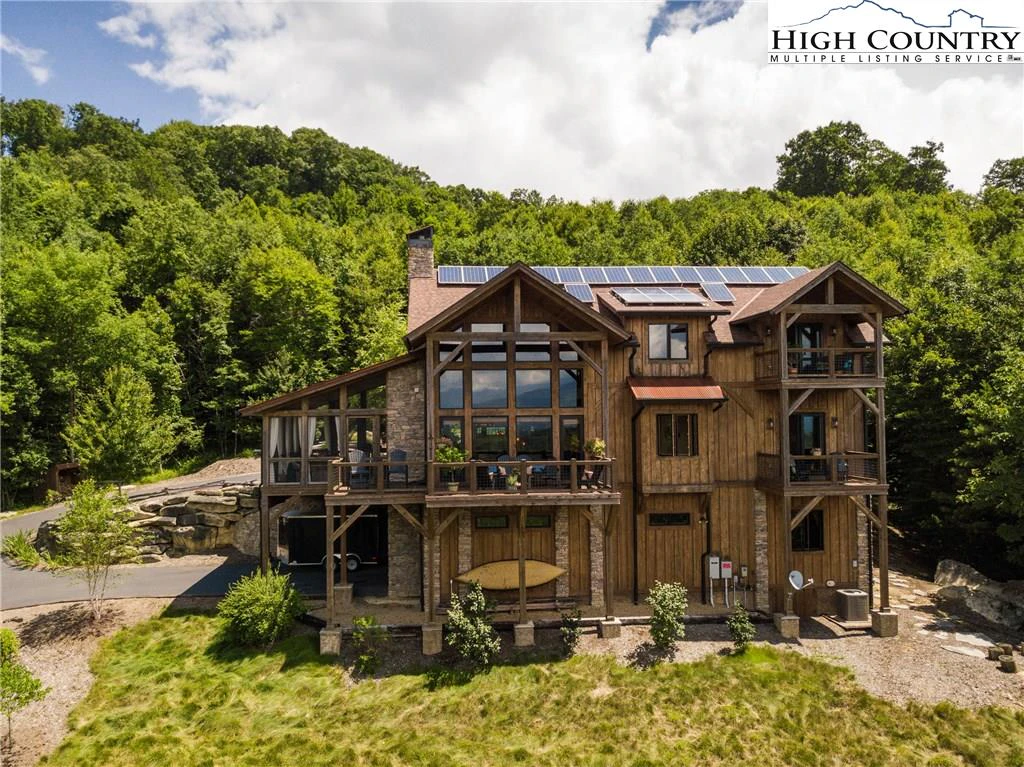 Image number 19 for the current listing