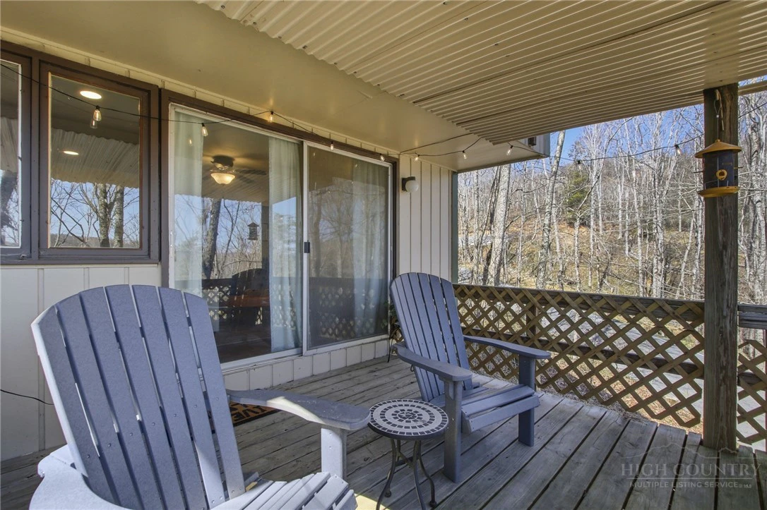 Image number 6 for the current listing