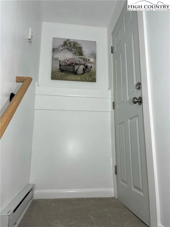 Image number 12 for the current listing