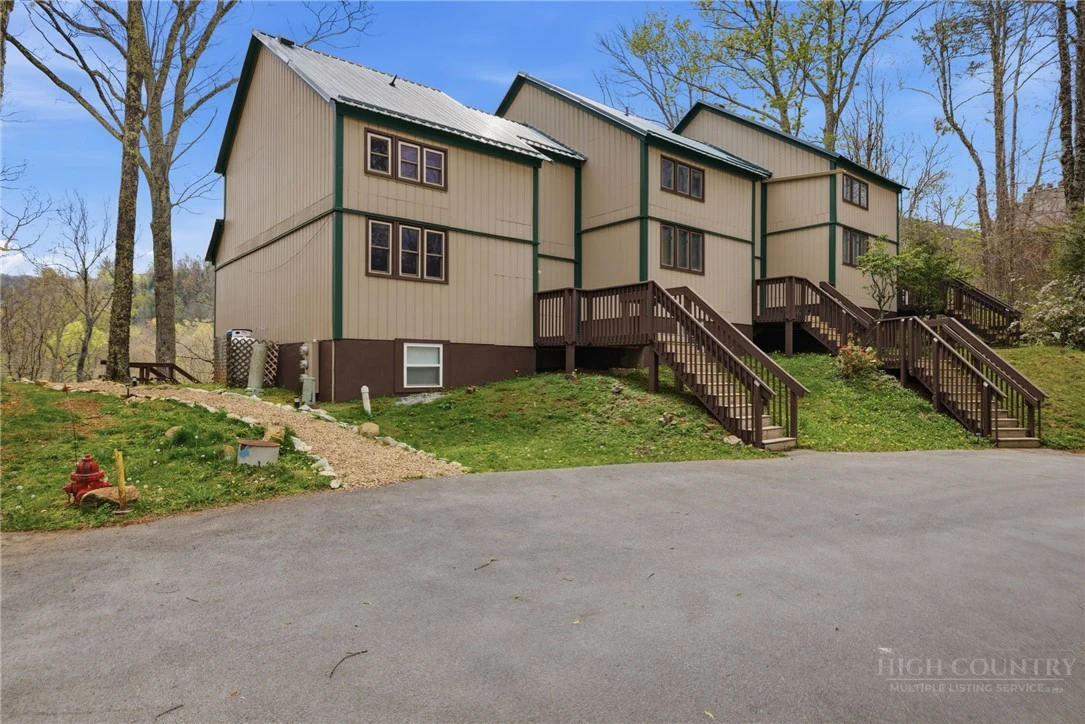 Image number 6 for the current listing
