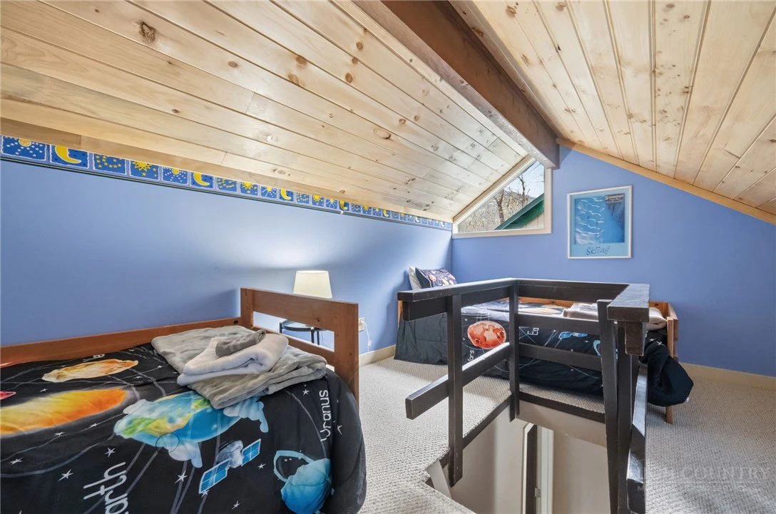 Image number 9 for the current listing