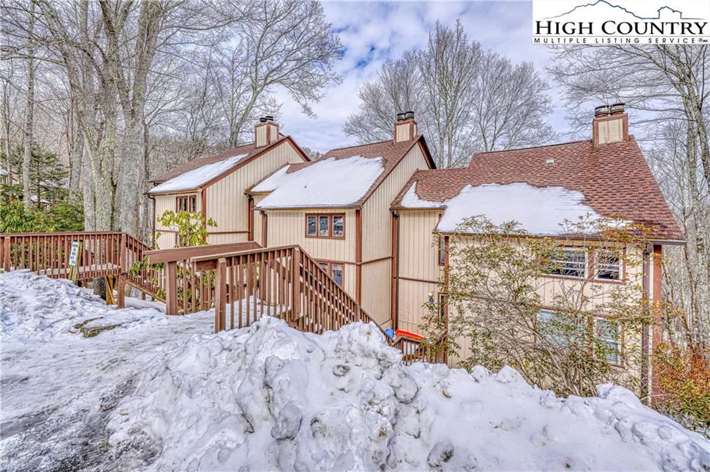 Image number 1 for the current listing