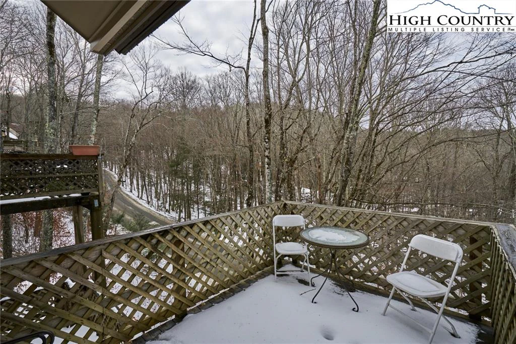 Image number 20 for the current listing