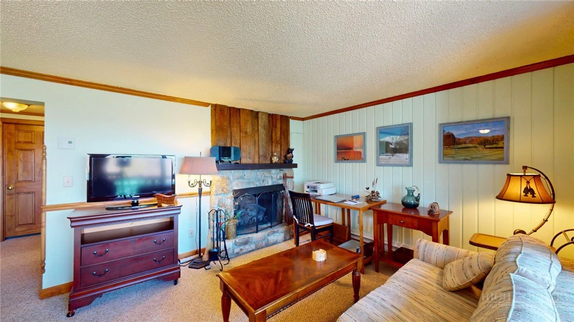 Image number 21 for the current listing