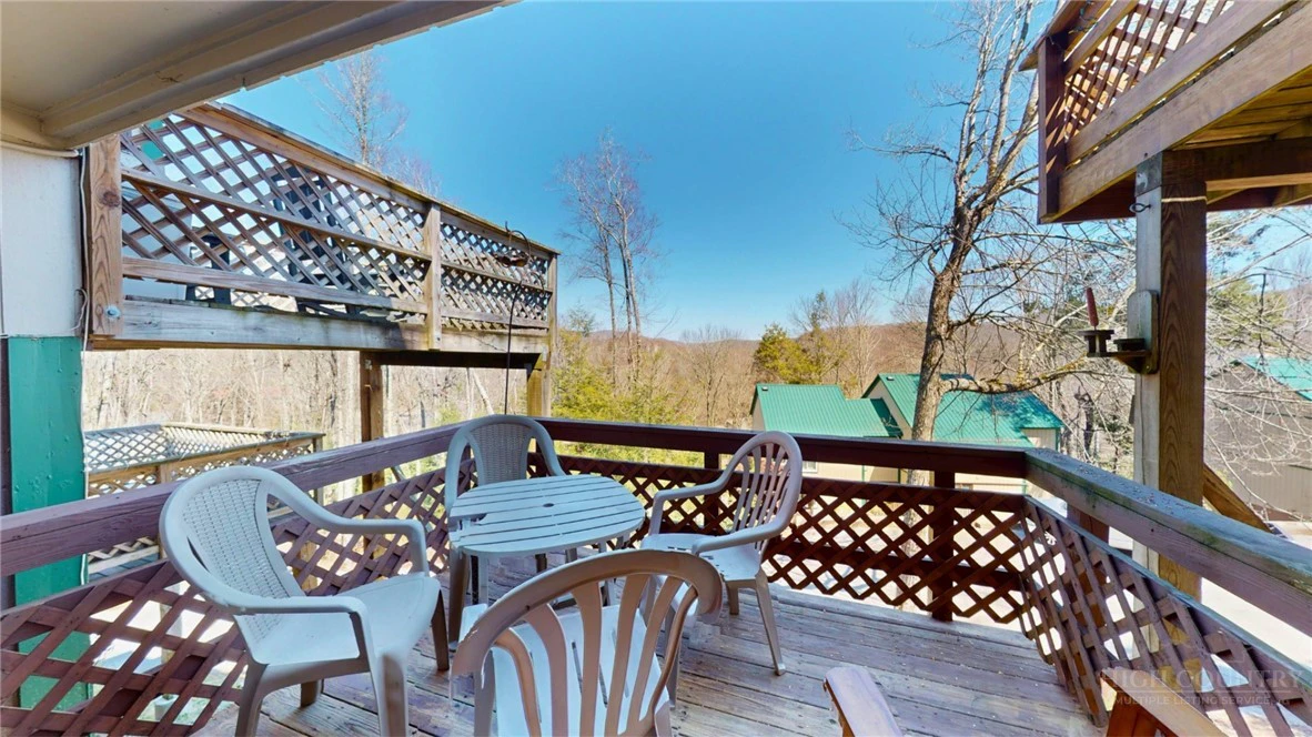 Image number 2 for the current listing