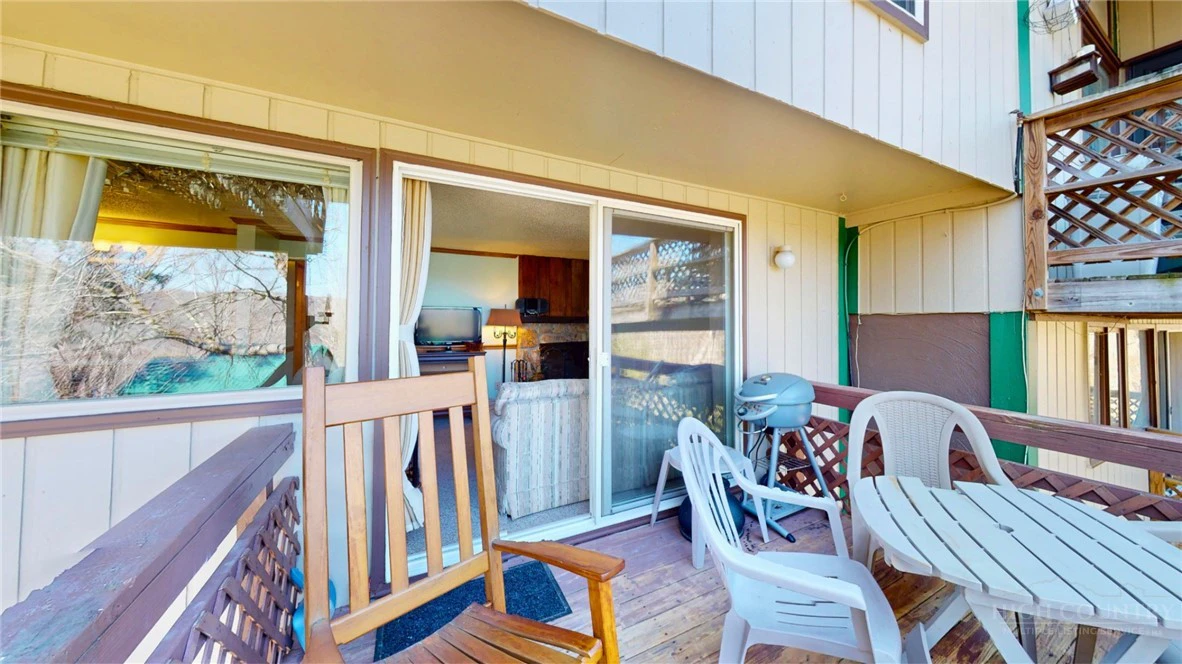 Image number 12 for the current listing