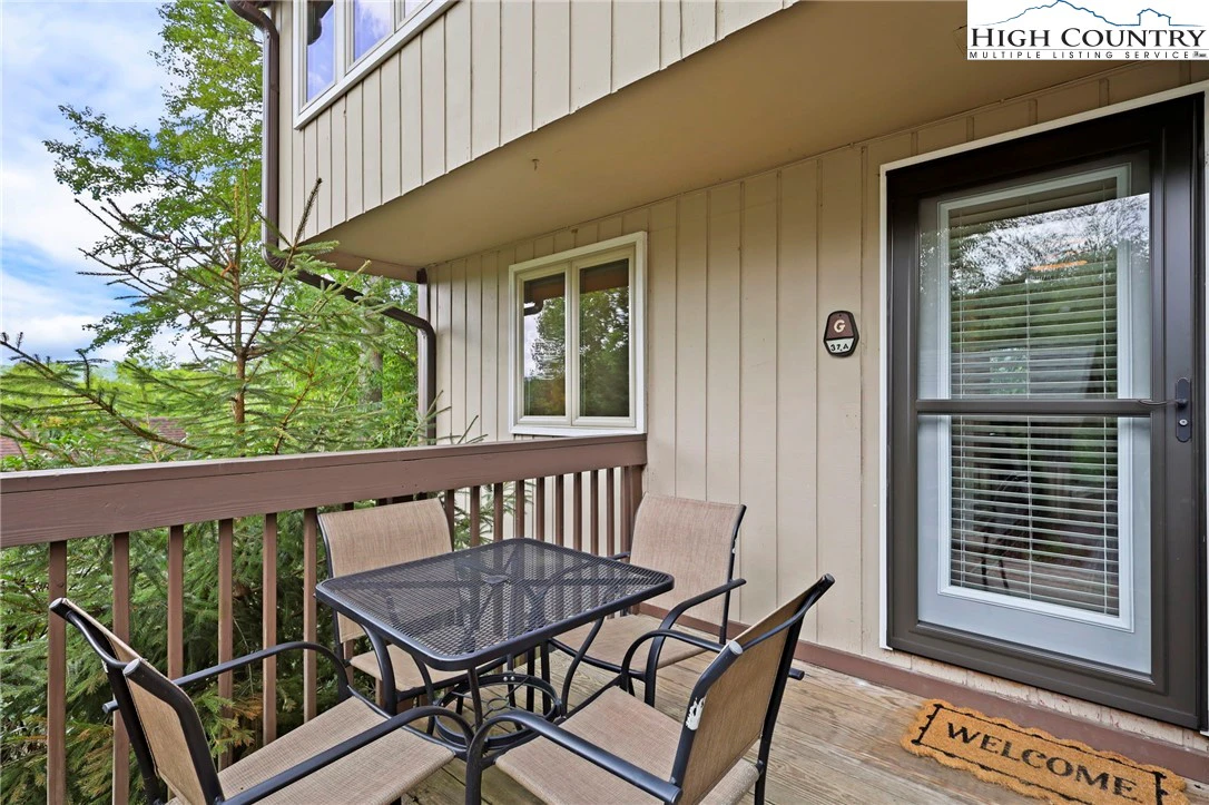 Image number 6 for the current listing