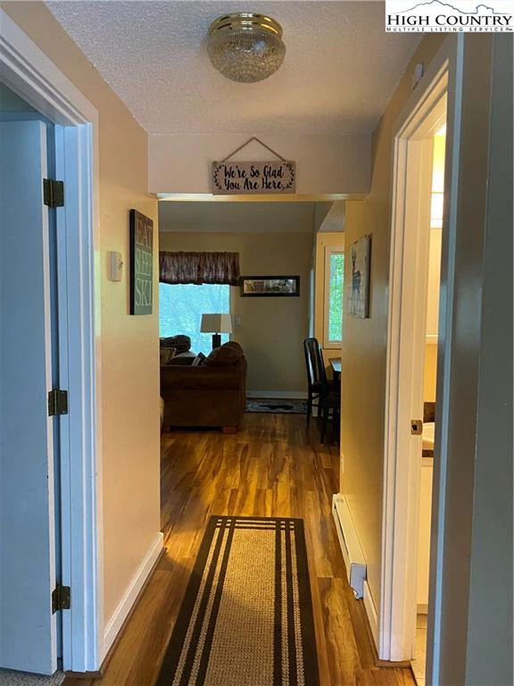 Image number 9 for the current listing