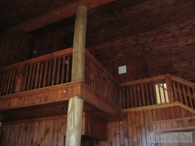 Image number 7 for the current listing