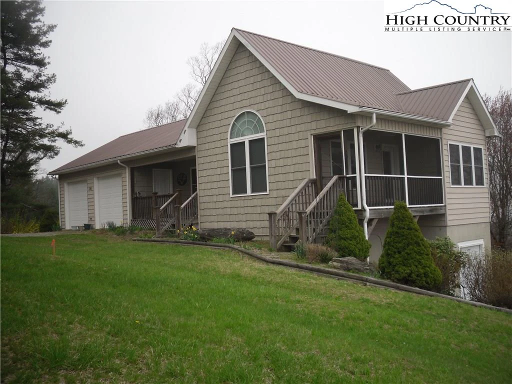 Image number 17 for the current listing