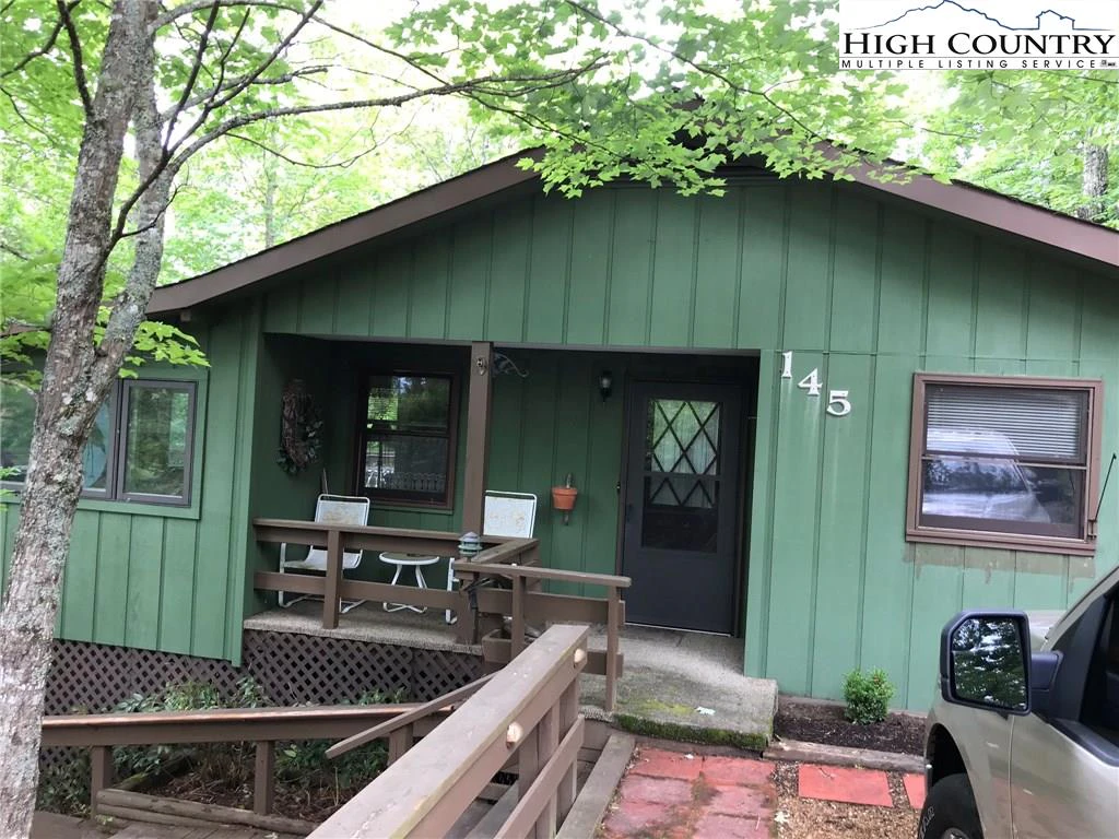 Image number 1 for the current listing