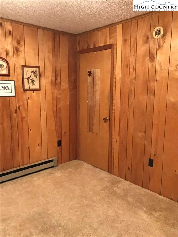 Image number 7 for the current listing