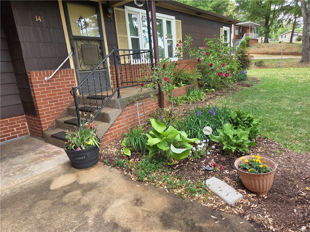 Image number 20 for the current listing