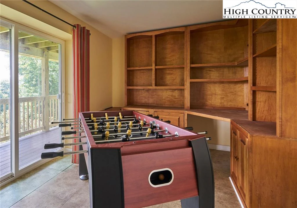 Image number 8 for the current listing