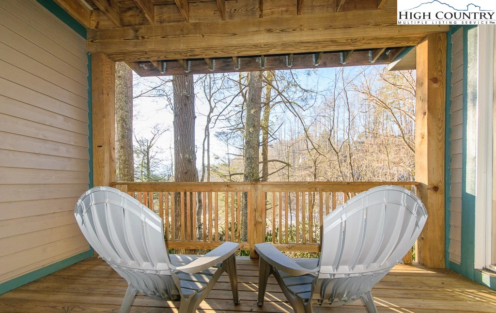 Image number 2 for the current listing
