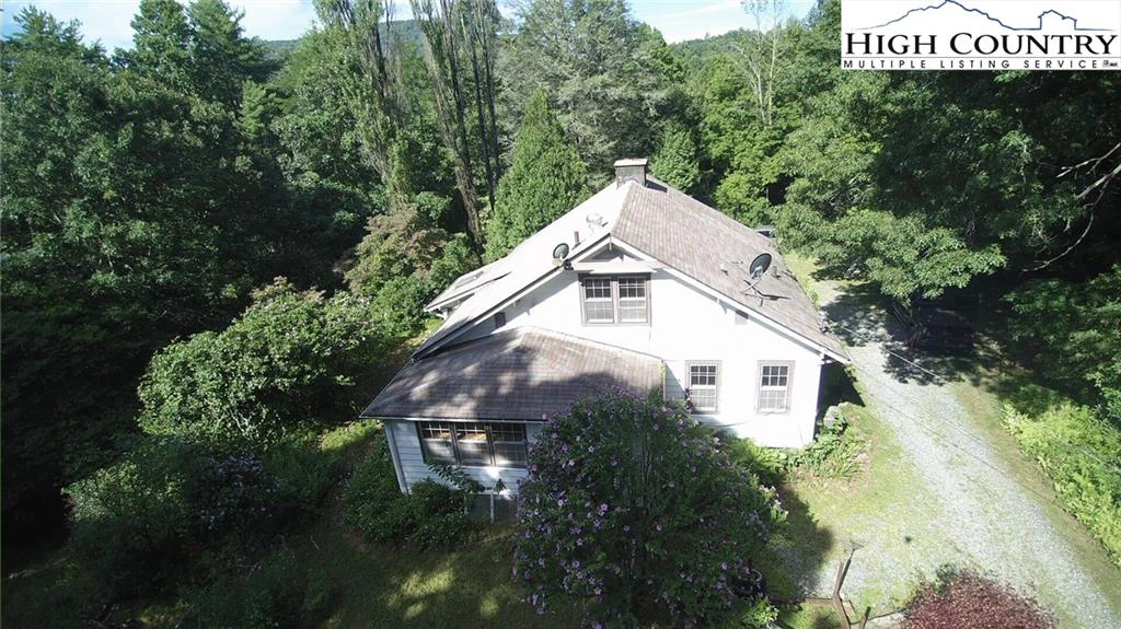 Image number 1 for the current listing