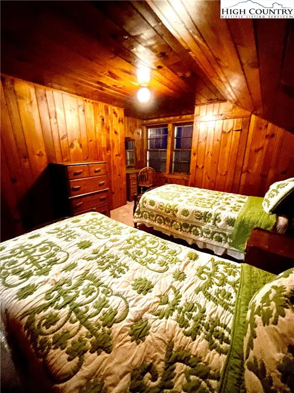 Image number 7 for the current listing