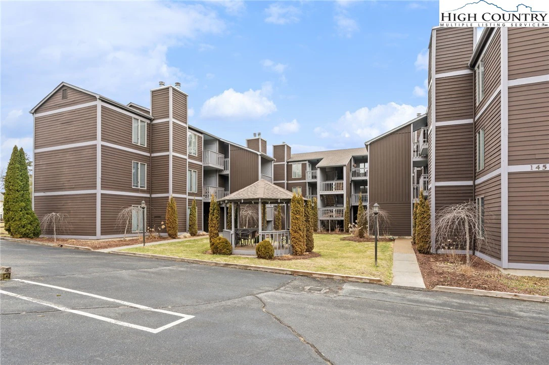 Image number 6 for the current listing