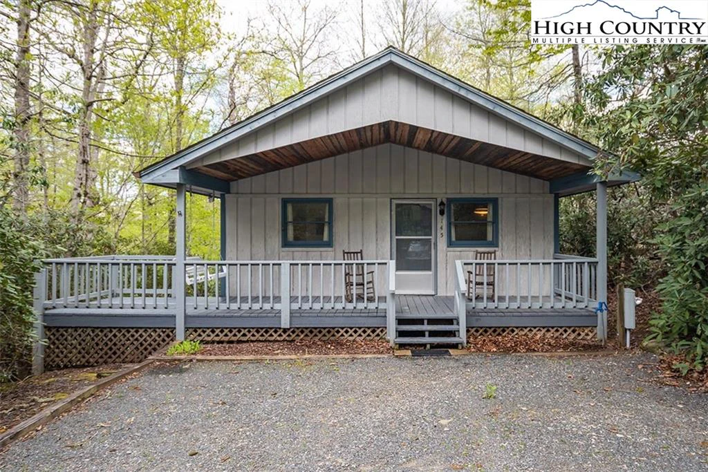 Image number 1 for the current listing