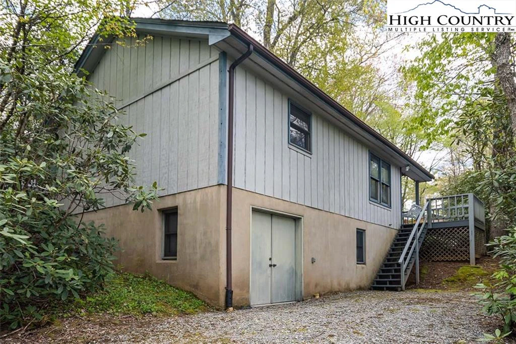 Image number 3 for the current listing