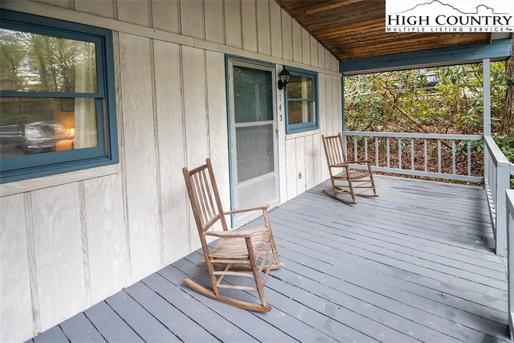 Image number 18 for the current listing