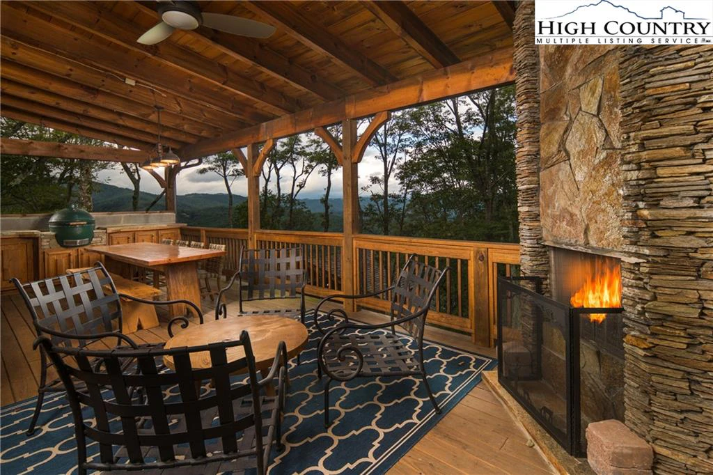 Image number 9 for the current listing