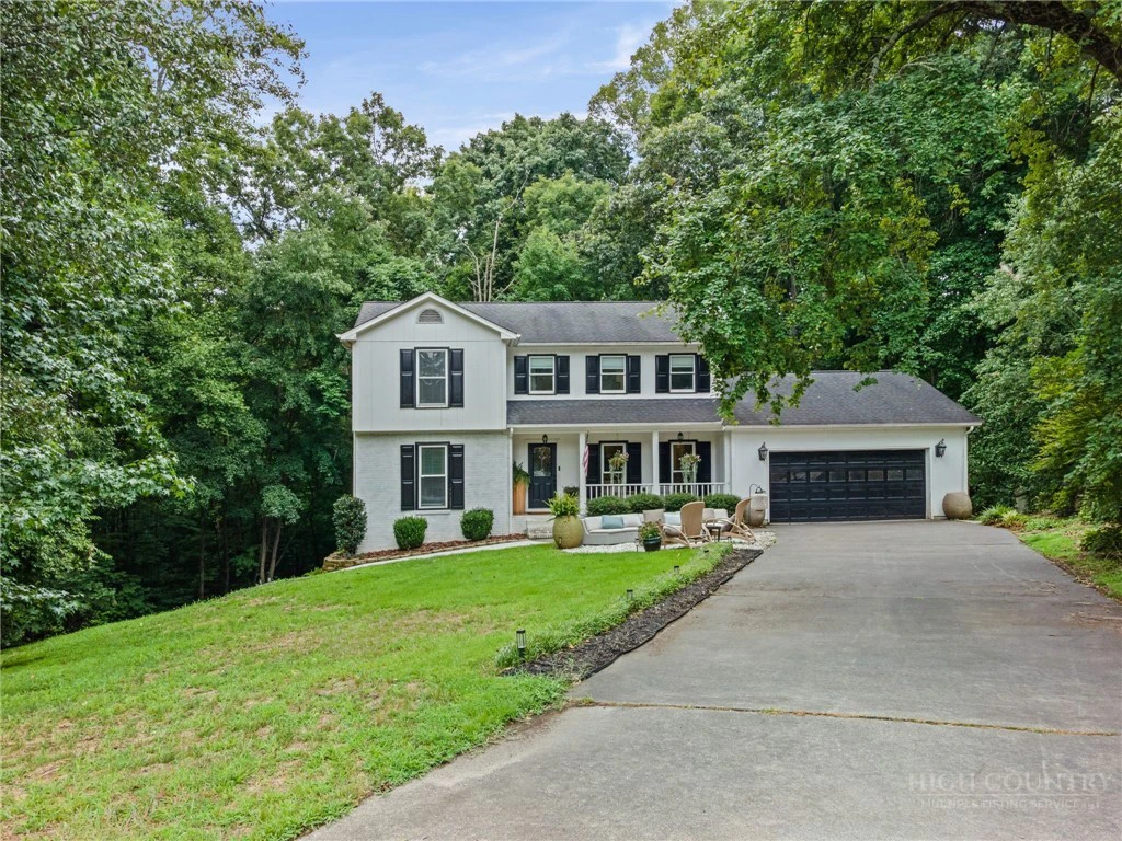 Image number 2 for the current listing