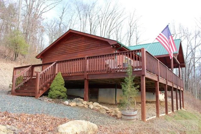 Image number 1 for the current listing