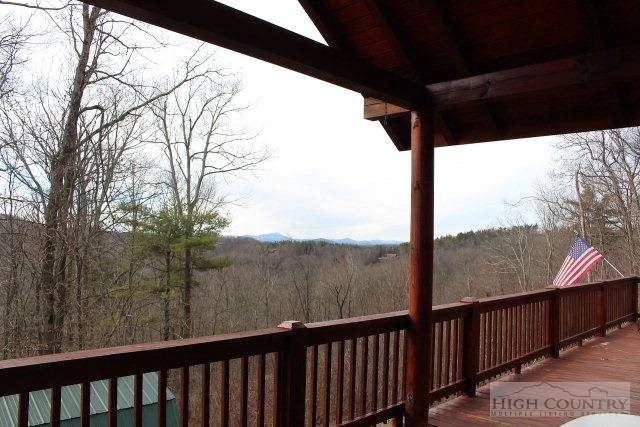 Image number 15 for the current listing