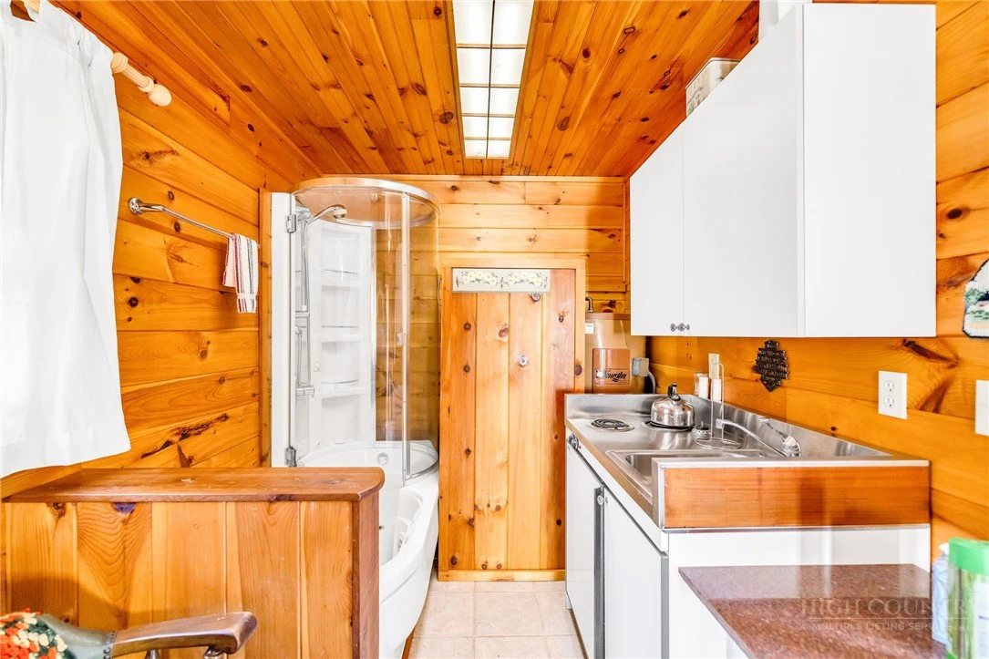 Image number 10 for the current listing