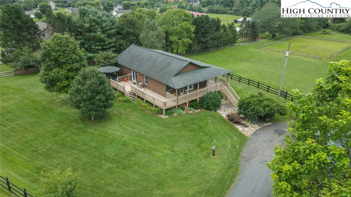 Image number 1 for the current listing