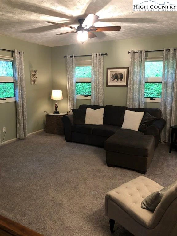 Image number 5 for the current listing