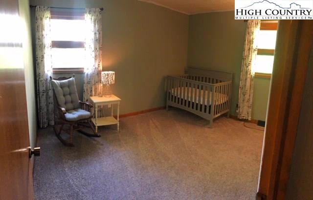 Image number 6 for the current listing