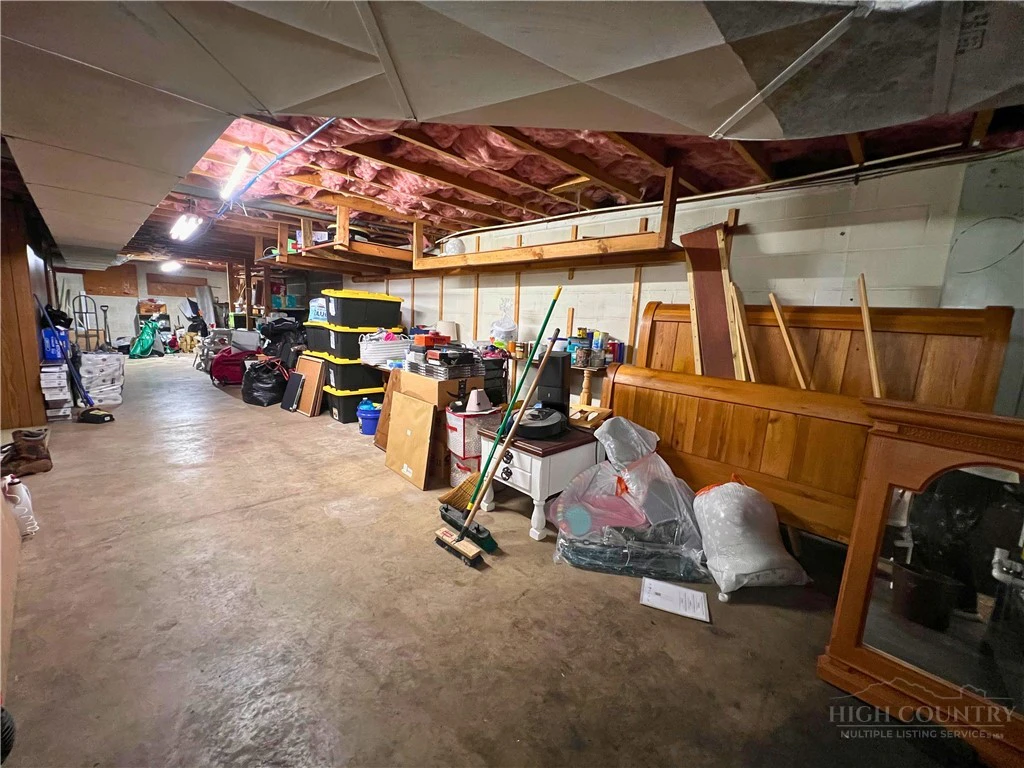 Image number 10 for the current listing