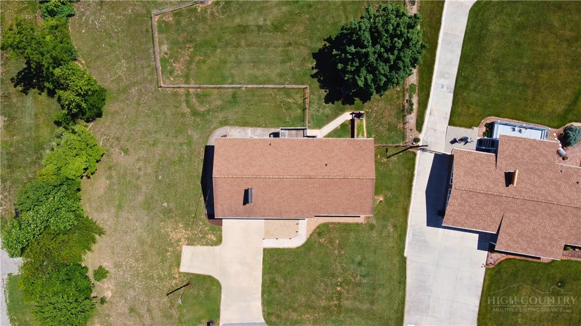 Image number 4 for the current listing